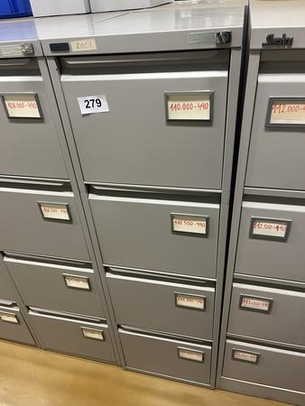 Blech - Werkzeugschrank mit 4 Auszugsladen, 133x40x62cm Blech - Werkzeugschrank mit 4 Auszugsladen, 133x40x62cm