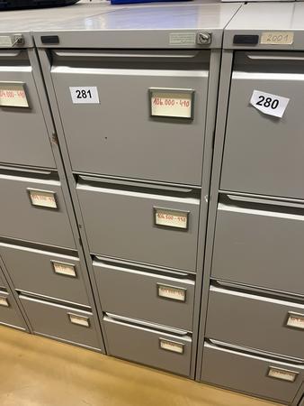 Blech - Werkzeugschrank mit 4 Auszugsladen, 133x40x62cm Blech - Werkzeugschrank mit 4 Auszugsladen, 133x40x62cm