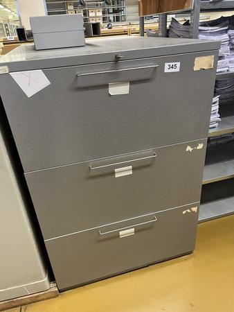 Blech - Werkzeugschrank mit 3 Auszugsladen, 92x64x135cm Blech - Werkzeugschrank mit 3 Auszugsladen, 92x64x135cm