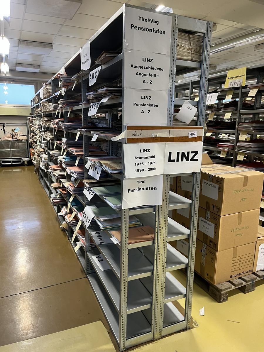 ca. 7.8 Laufmeter Steckregalanlage mit Fachb&ouml;den, 60cm tief, 224cm hoch?d=2025-12-17 18:26:06