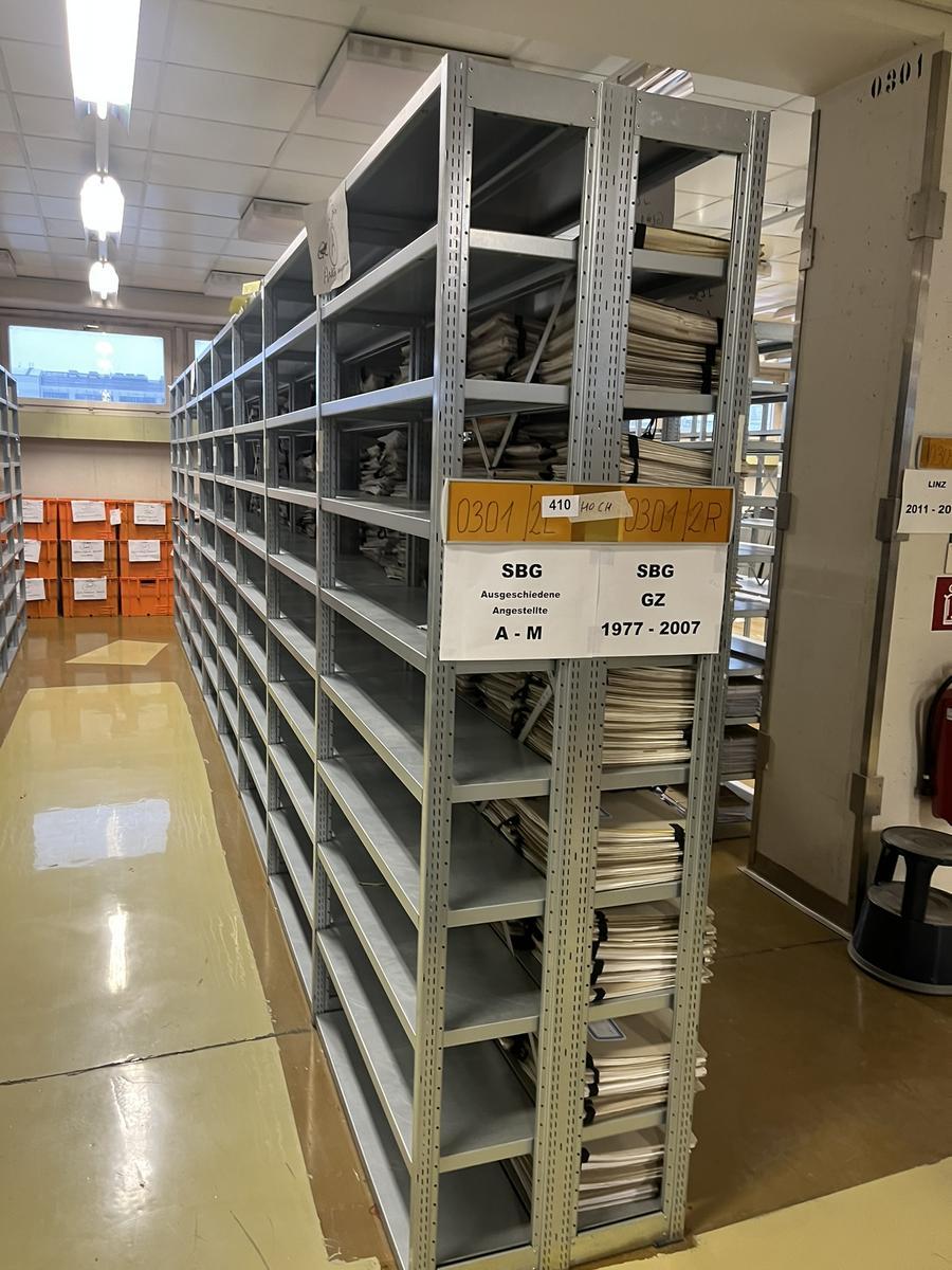 ca. 7.8 Laufmeter Steckregalanlage mit Fachb&ouml;den, 60cm tief, 224cm hoch?d=2025-12-17 18:29:40