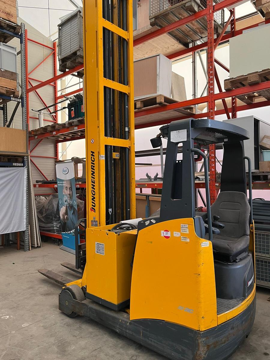 Jungheinrich Schubmaststapler ETV325?d=2026-01-20 23:26:34