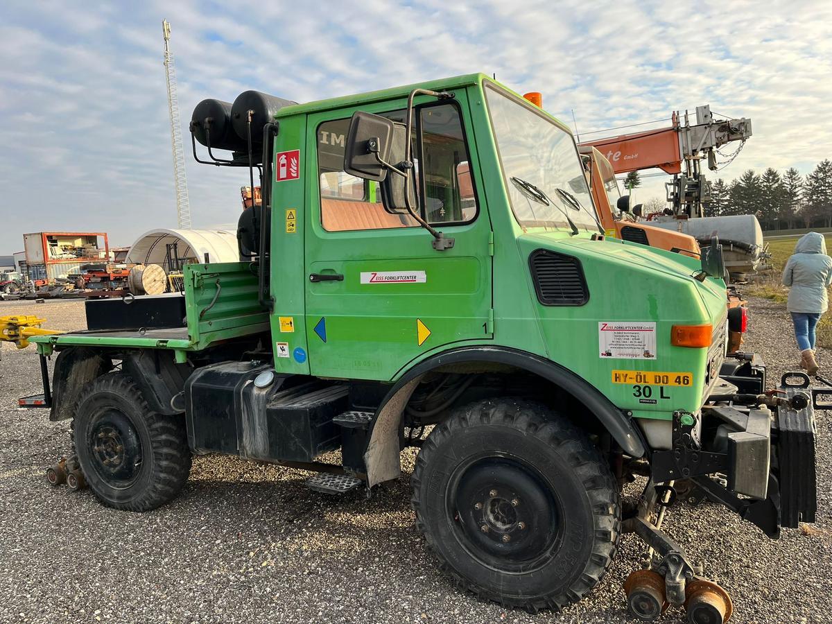 Mercedes Unimog ZW 82?d=2026-01-20 23:26:34