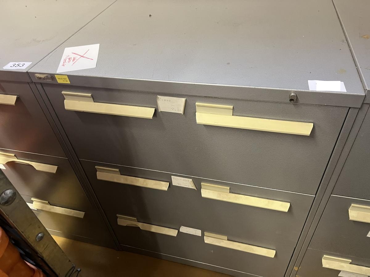 Blech - Werkzeugschrank mit 3 Auszugsladen, 104x81x68cm?d=2026-01-10 02:24:00