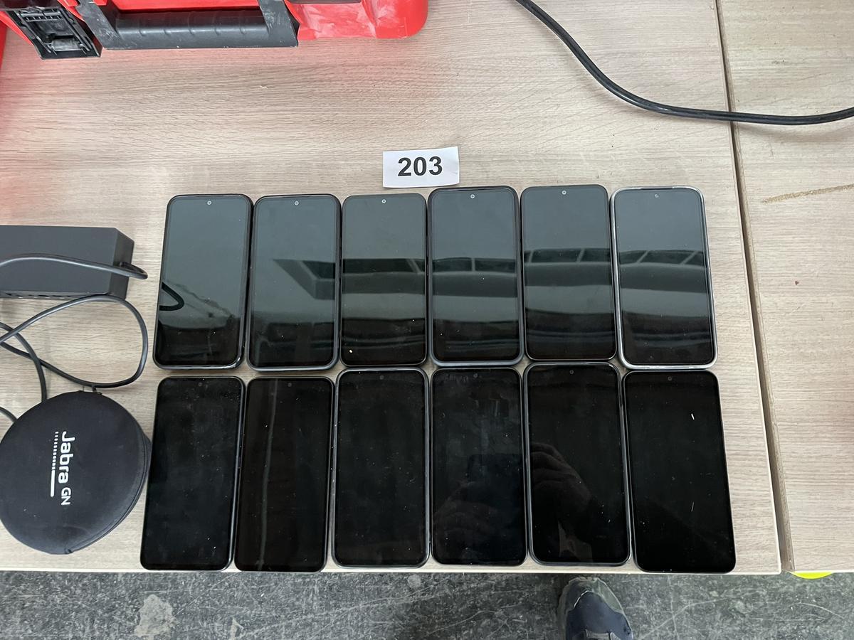 12 St&uuml;ck HANDYS SAMSUNG GALAXY A 54 DS 5 G 128 GB ca. 1/2 Jahre alt .plus JABRA Speak 510 MS