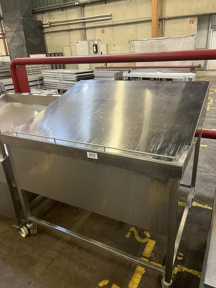 Edelstahl Fisch - Gastroverkaufstisch, rollbar, ca. 130x107x120cm?d=2026-01-13 17:36:36