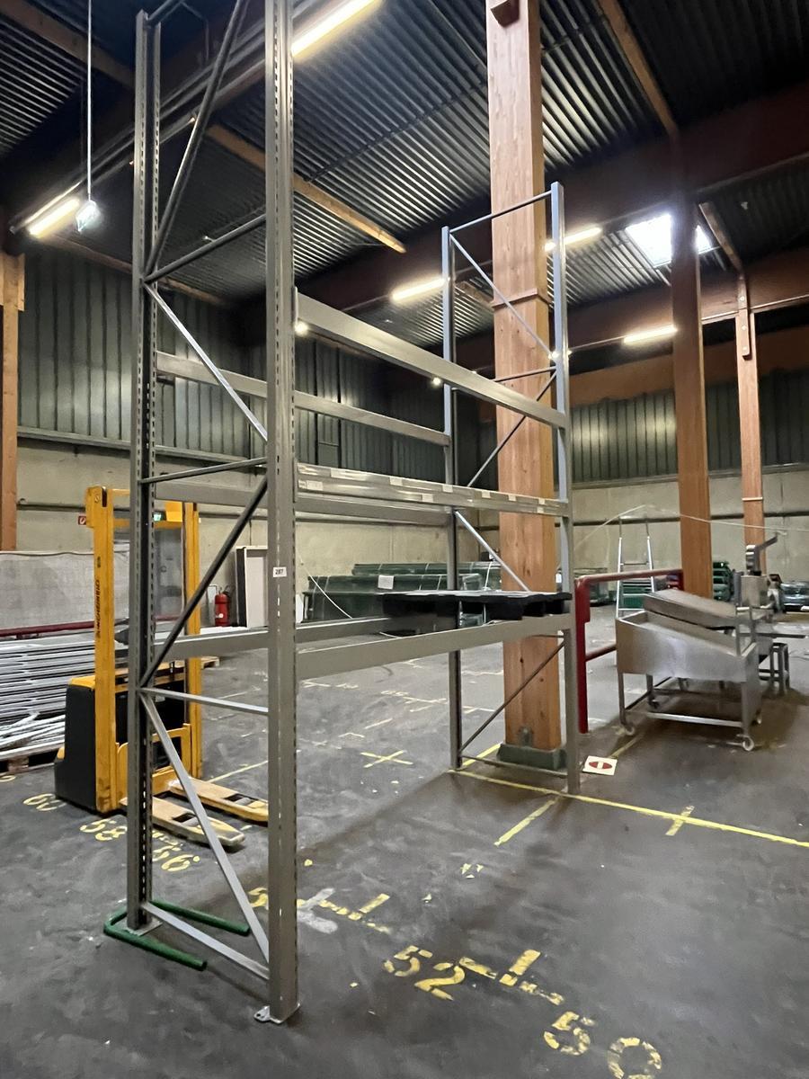 29.7 Laufmeter Schwerlastregale, ca. 4500x1050mm, ca. 132 Palettenpl&auml;tze, Nutzlast 1000kg pro Palette, 66 Balken 270cm, 12 Stk. Steher 450cm?d=2026-01-13 17:34:11