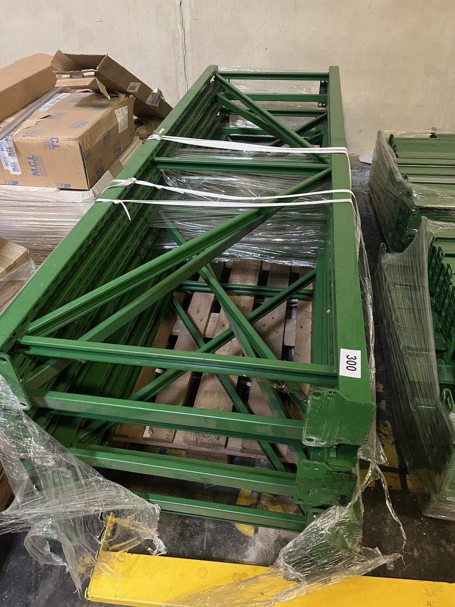 27 Laufmeter Schwerlastregale, ca. 4500x1050mm, ca. 120 Palettenpl&auml;tze, Nutzlast 1000kg pro Palette, 60 Balken 270cm, 11 Stk. Steher 450cm?d=2026-01-13 17:34:12