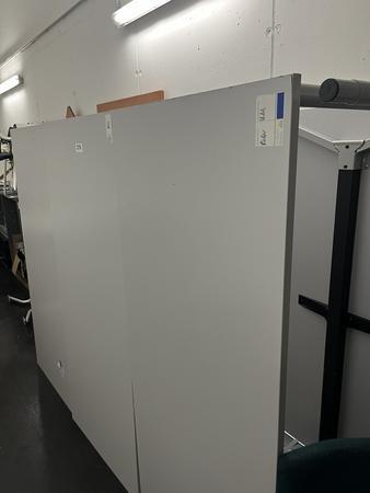 8 Stk. Tische, je 80x180cm 8 Stk. Tische, je 80x180cm