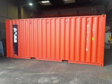 20 Fu� ISO See- und Lagercontainer, RAL3020 Verkehrsrot