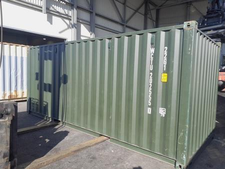 20 Fu� ISO See- und Lagercontainer, RAL6007 Flaschengr�n