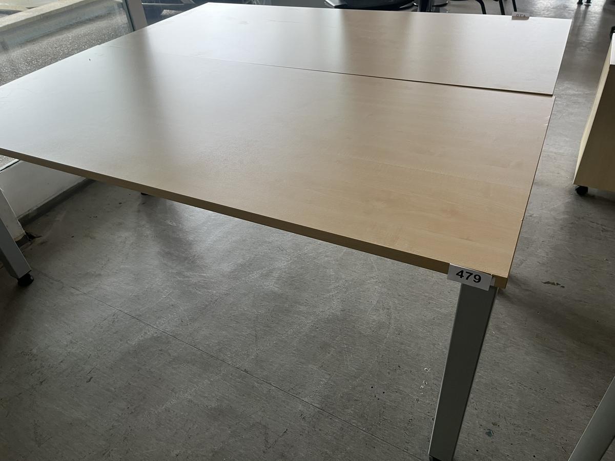 Schreibtisch ca. 180x80 cm?d=2026-01-19 16:54:43