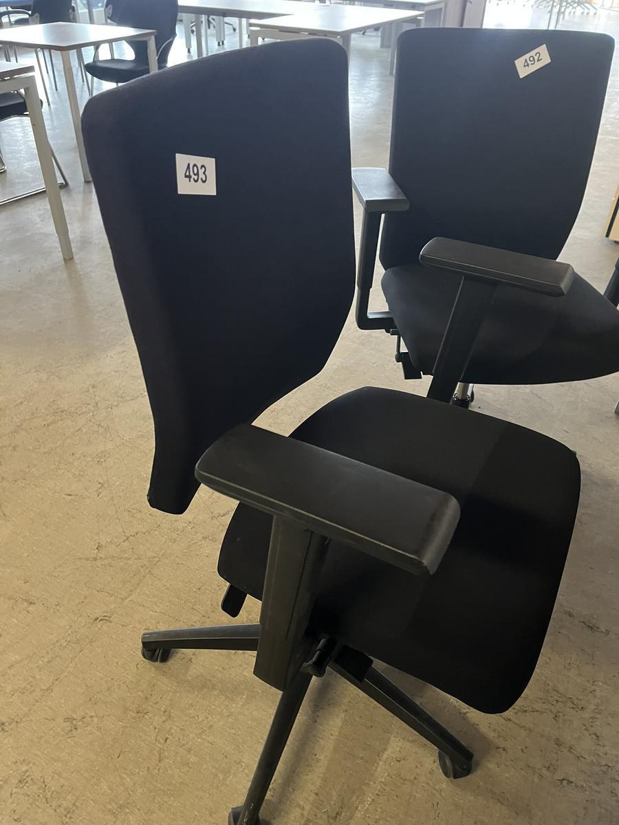 B&uuml;rodrehstuhl mit Armlehne verstellbar schwarz