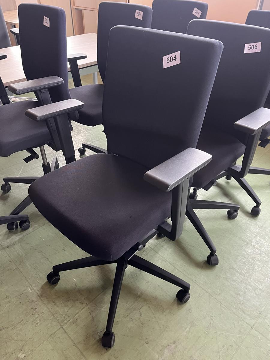 B&uuml;rodrehstuhl mit Armlehne verstellbar schwarz?d=2026-01-19 16:55:18