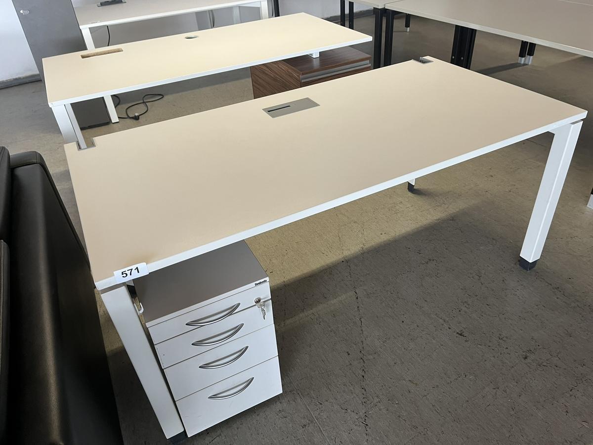 Steelcase Schreibtisch 160/80 cm?d=2026-01-19 16:54:07