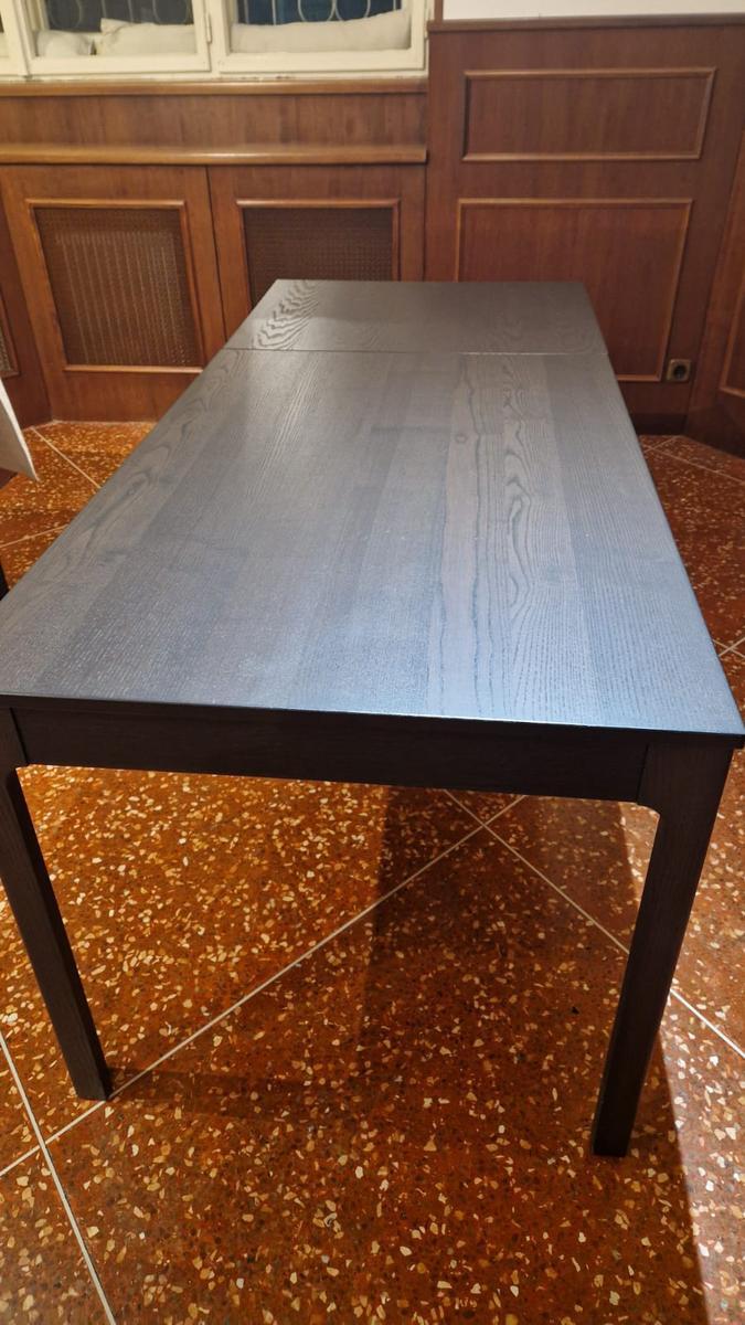 2 Stk. Tische, ausziehbar, 180cm lang, 80cm breit, 75cm hoch