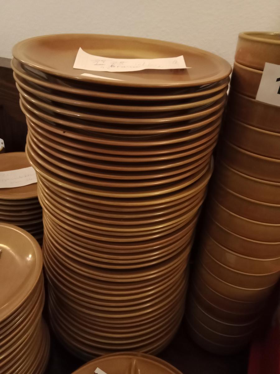 42 St&uuml;ck Teller 24.5 cm