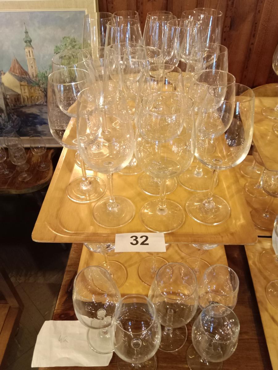 42 St&uuml;ck Wei&szlig;weingl&auml;ser 1/8 l