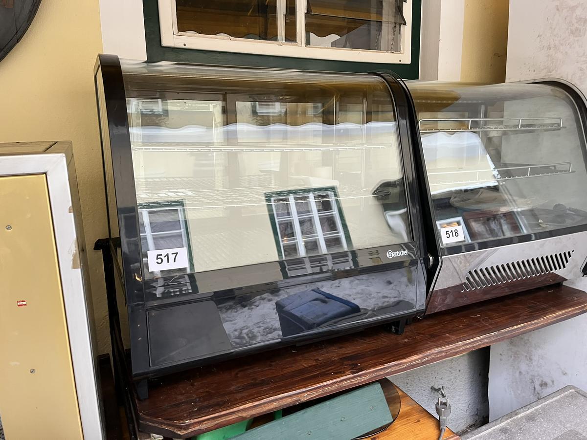 Bartscher Verkaufsvitrine gek&uuml;hlt  steckerfertig?d=2026-01-28 15:48:32