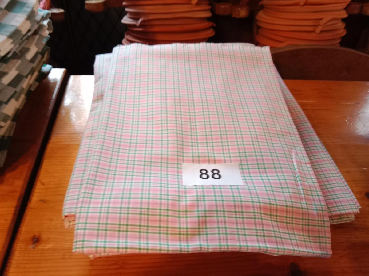 6 St&uuml;ck Tischt&uuml;cher gr&uuml;n/rosa/weiss 110/210 cm , 1 x 54/100cm?d=2026-01-28 15:49:15