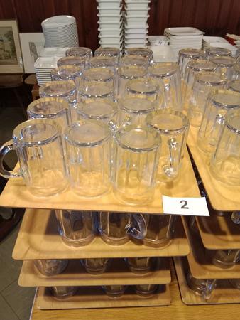 160 Stück Gläser 0.25 geeicht 160 Stück Gläser 0.25 geeicht