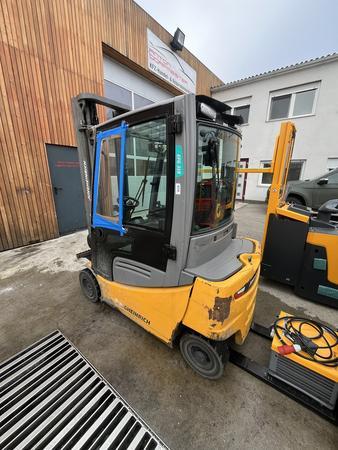 JUNGHEINRICH EFG 318 370 ZT, BJ 2020