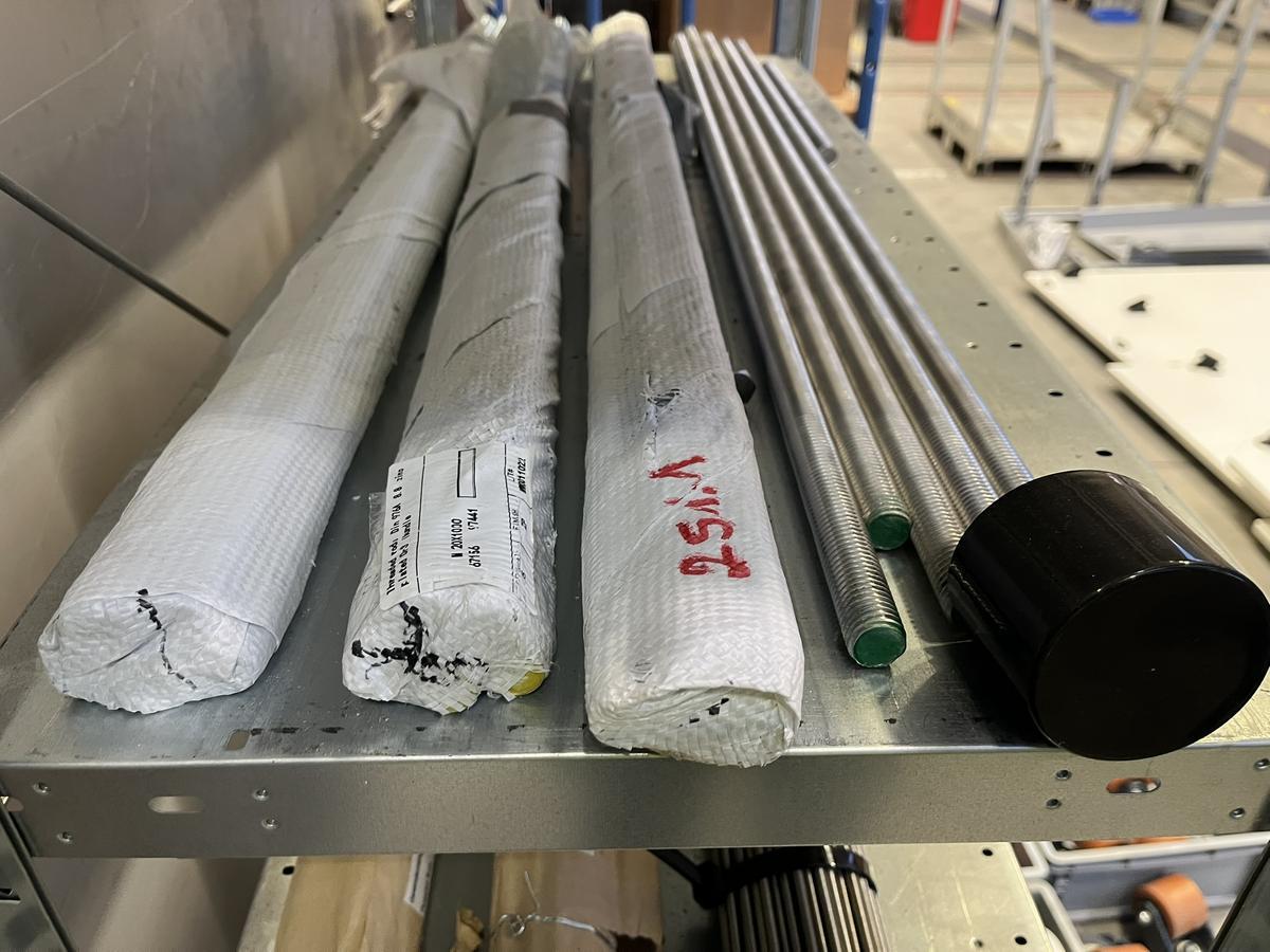 ca. 20 St&uuml;ck Gewindestangen M 20-100 cm