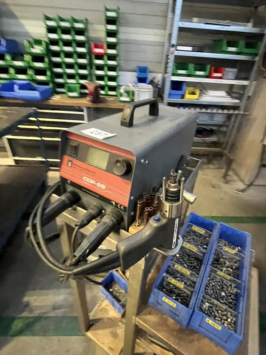 CDP 99 Bolzenschwei&szlig;ger&auml;t mit Transportwagen?d=2026-02-05 23:19:25