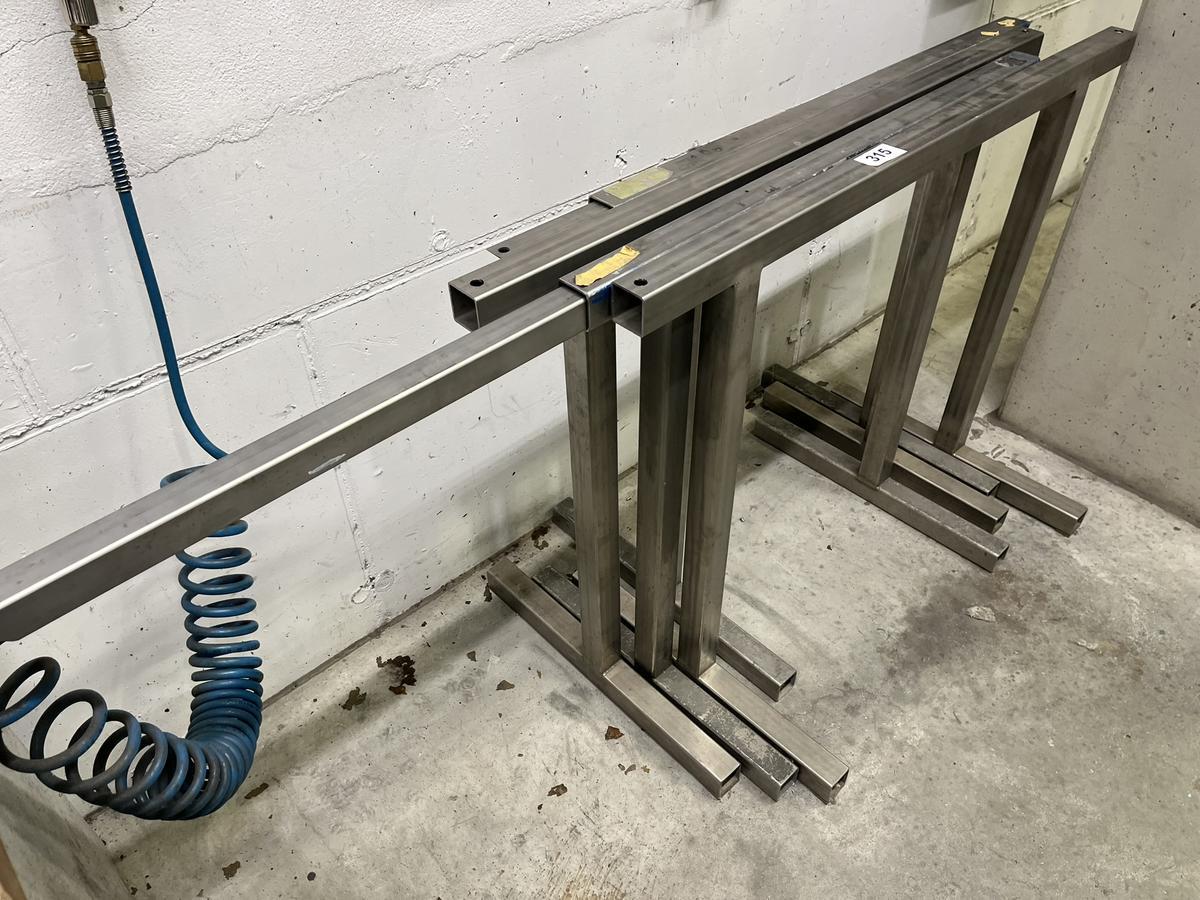 4 St&uuml;ck Montageb&ouml;cke mit Auszug ca. 120 cm?d=2026-02-06 00:38:07