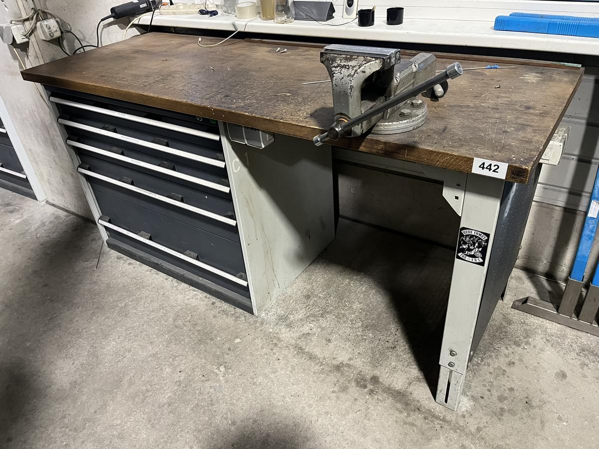 Werkbank mit Schraubstock ca. 200/75/94 cm 5 Auszugsladen?d=2026-02-06 23:27:24