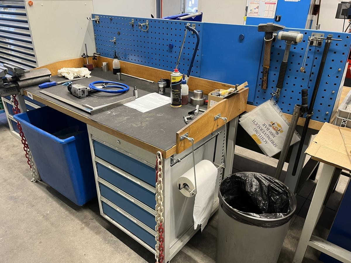 LISTA Werkbank mit Massivholzarbeitsplatte 160/80 cm?d=2026-02-08 02:53:48