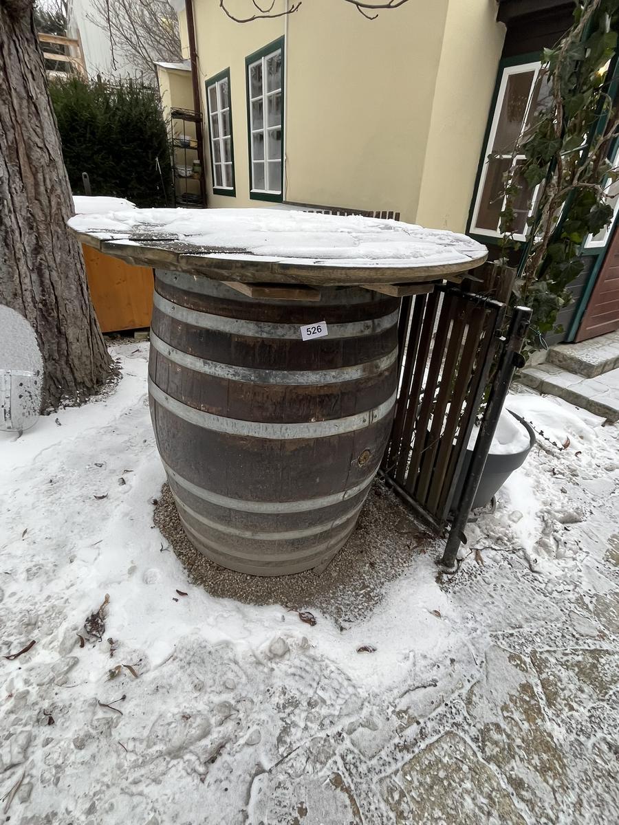 Weinfa&szlig; in Holz mit abnehmbarer Tischplatte ca.120/120 cm?d=2026-02-06 00:31:02