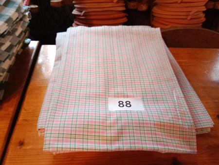 6 St�ck Tischt�cher gr�n/rosa/weiss 110/210 cm , 1 x 54/100cm