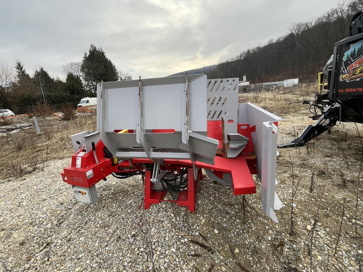 Lancman Liegendspalter, mit Zapfwelle kombiniert, Typ XLE 32 C+EL Multispeed 400V, BJ 2023, 320 kN?d=2026-02-17 22:37:28