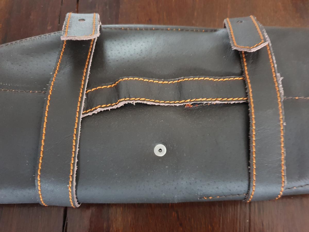 Kochset mit 5 Damast-Messer und brauner Lederrolle?d=2026-02-26 17:23:05