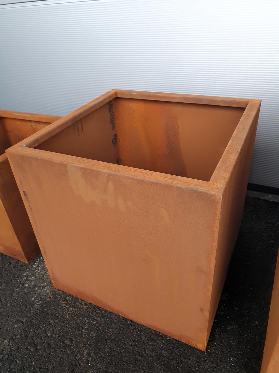 Terra Corten Cortenstahl Pflanzengef&auml;&szlig; Cube 50x50x50cm?d=2026-02-27 13:45:18