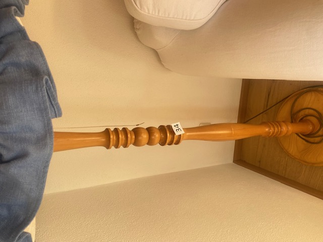 Gedrechselte Lampen 150  und Gro&szlig;e Lampenschirme 55 Durchmesser h&ouml;henverstellbar