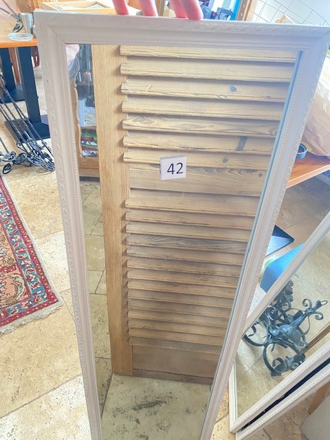 Spiegel wei&szlig; 124 x 34?d=2026-02-27 17:42:40