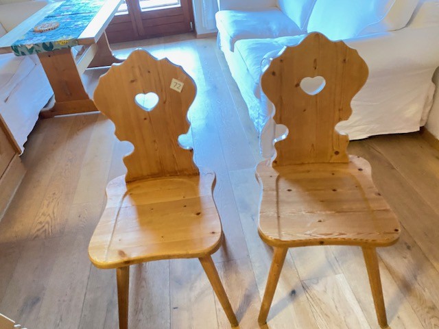 2 Holzsessel nicht gepolstert?d=2026-02-27 19:27:49