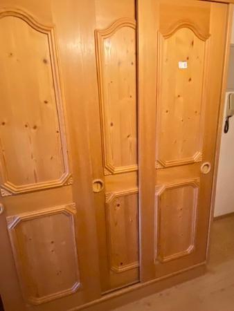 Vogelauer Kasten mit Schiebetüre 126 lang 192 hoch 58 tief Vogelauer Kasten mit Schiebetüre 126 lang 192 hoch 58 tief