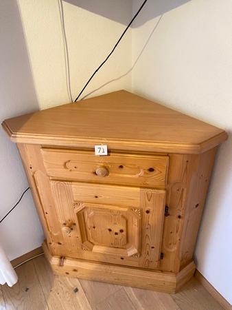 Vogelauer Eckkasten 58 x 58 84 hoch Vogelauer Eckkasten 58 x 58 84 hoch