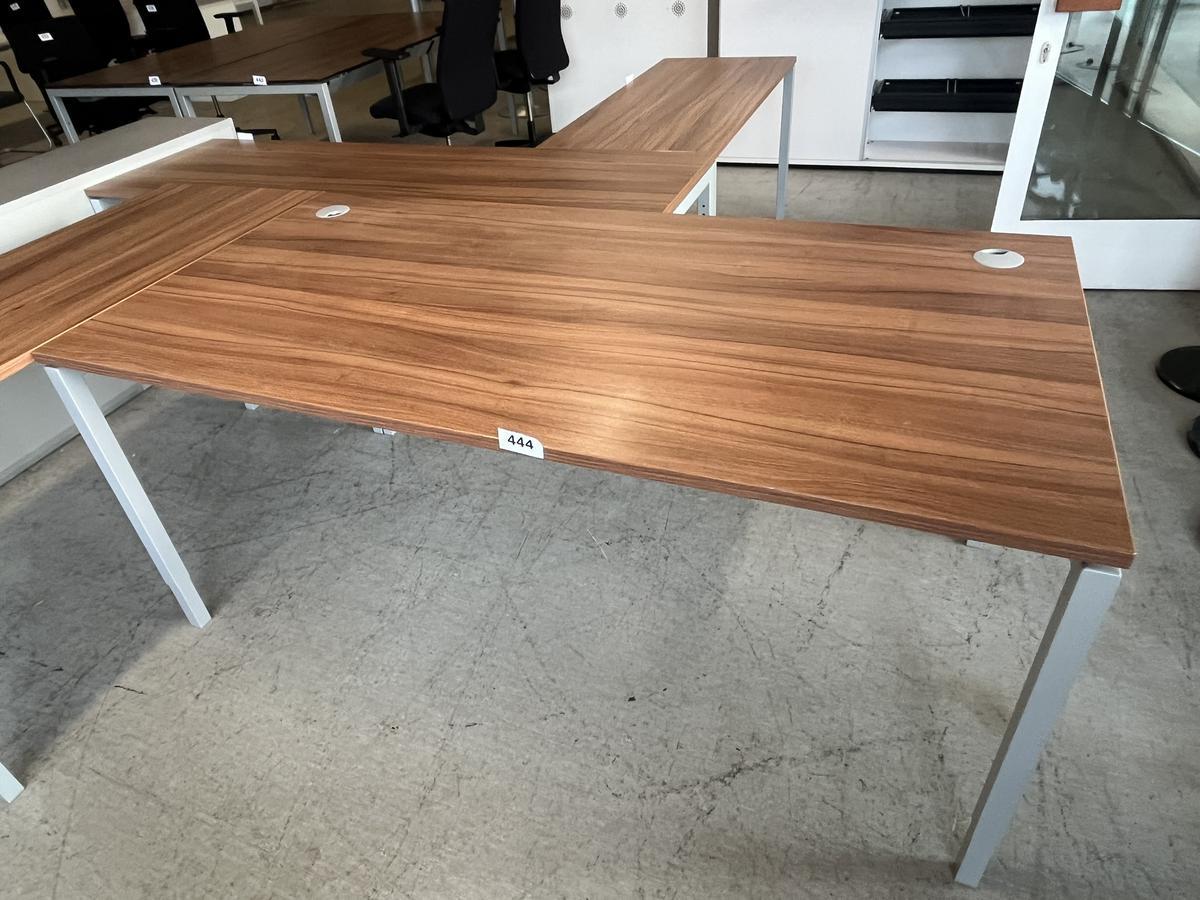 Neud&ouml;rfler Schreibtisch ca. 180/90 cm?d=2026-03-04 02:03:31