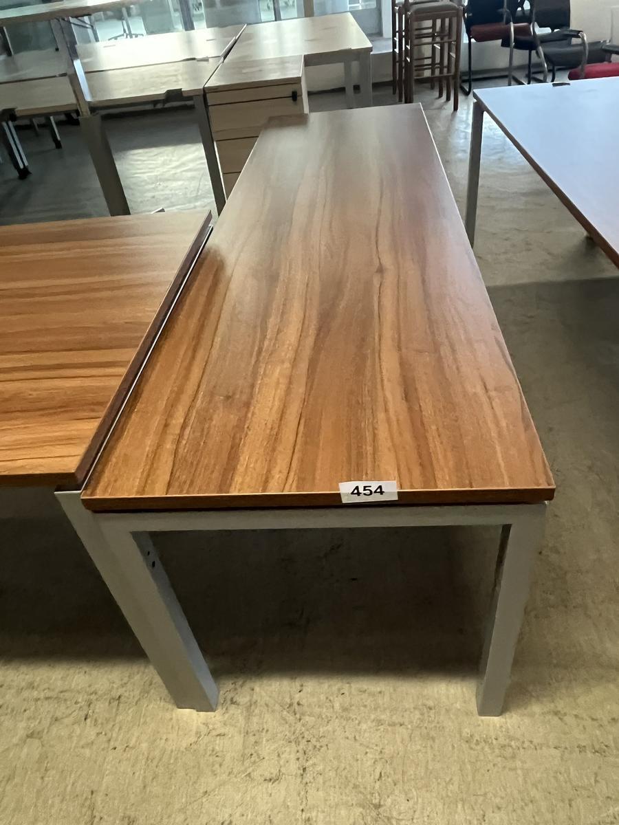 Neud&ouml;rfler Beistelltisch ca. 200/60 cm?d=2026-03-04 02:01:50