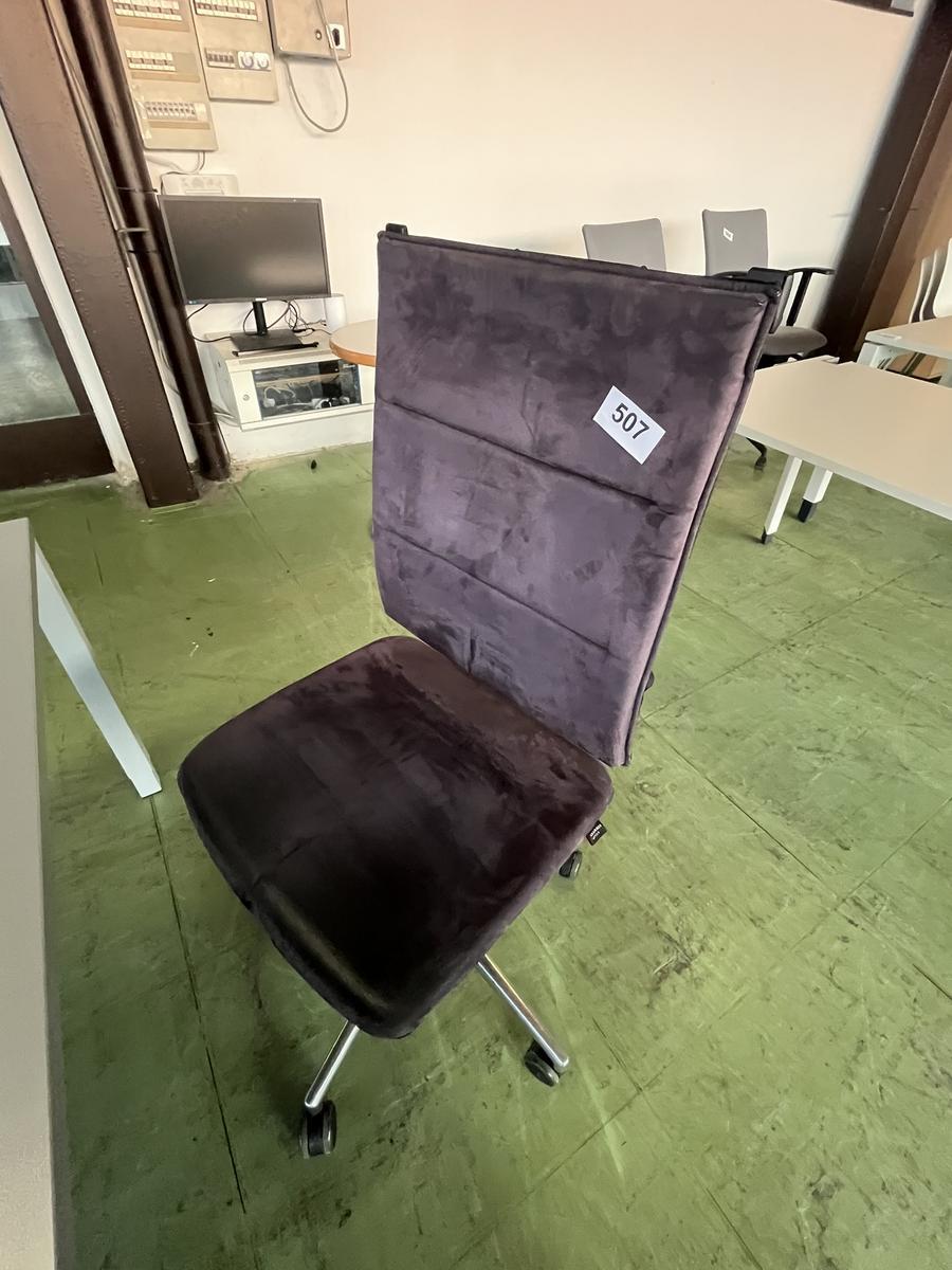 B&uuml;rodrehstuhl?d=2026-03-04 03:34:07