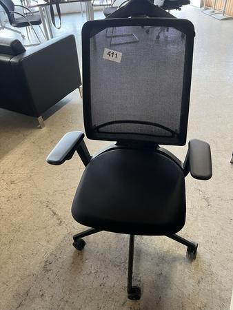 Bürodrehstuhl Interstuhl höhenverstellbar, NP: ca.900.-- Bürodrehstuhl Interstuhl höhenverstellbar, NP: ca.900.--