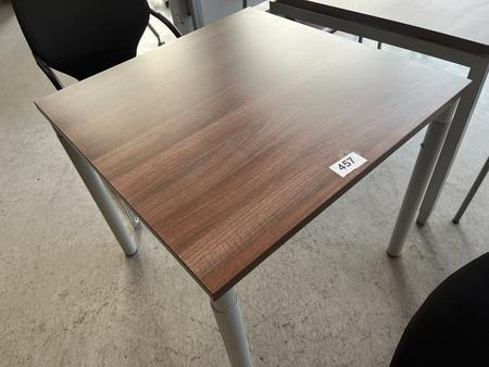 Neudörfler Besprechungstisch 80/80 cm mit 2 Besucherstühlen Neudörfler Besprechungstisch 80/80 cm mit 2 Besucherstühlen