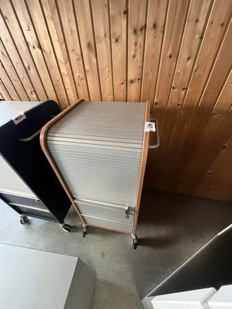 HIGH Caddy Rollcontainer mit Auszgslade versperrbar ca. 55/55/110 cm HIGH Caddy Rollcontainer mit Auszgslade versperrbar ca. 55/55/110 cm