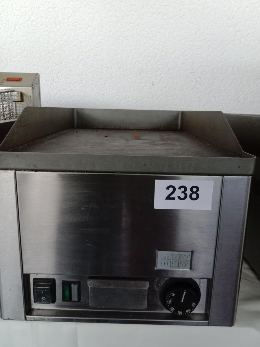 MayWay Tischgrillplatte, ca. 35x55x30cm?d=2026-03-04 15:54:17