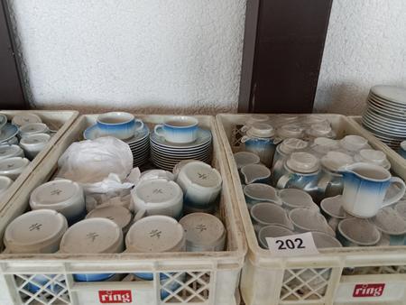 Gro�posten Kaffee- bzw. Teegeschirr, blau/wei�