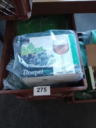 15 Karton Wei�weingl�ser, je 6 Stk.